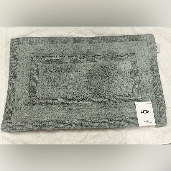 UGG Bath Ugg Emma Bath Rug Mat Reversible Poshmark